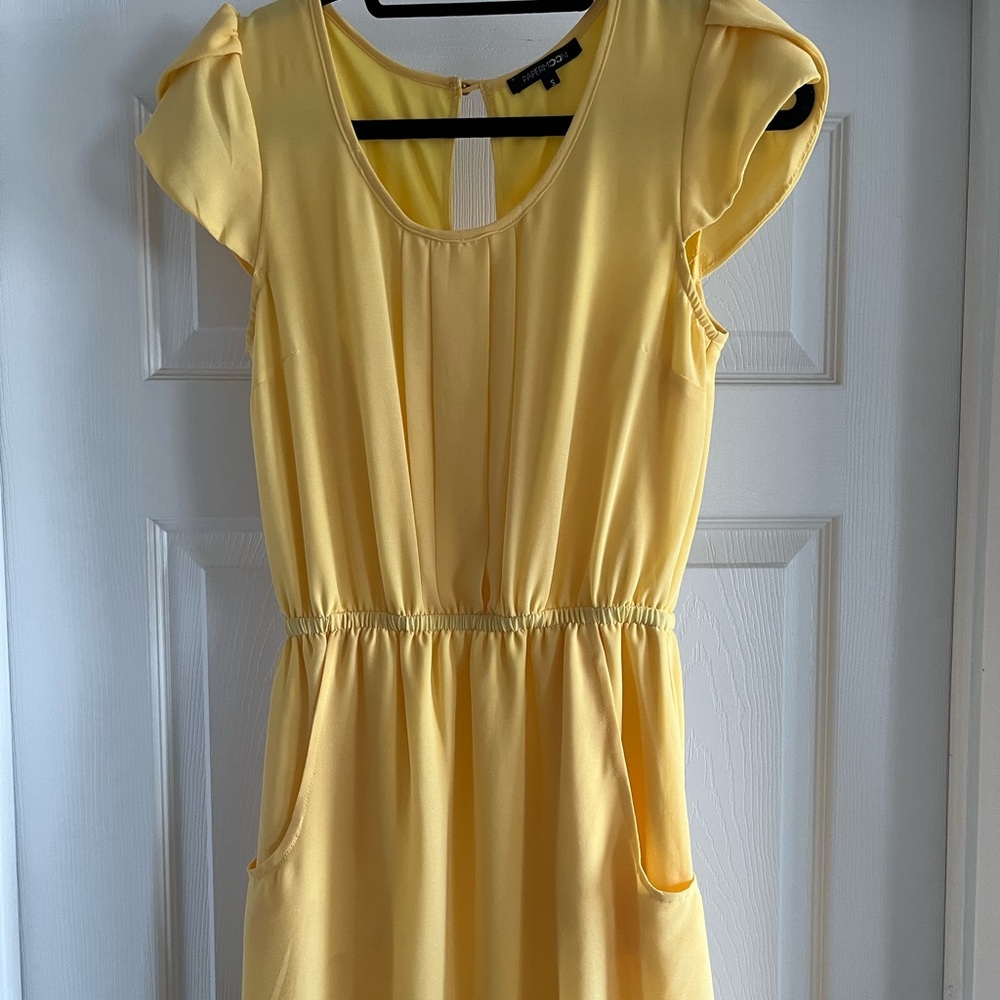 Adorable yellow chiffon dress!